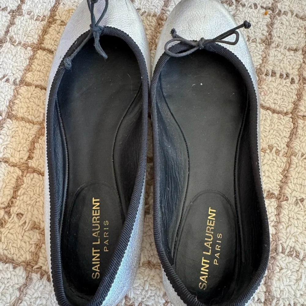 Saint Laurent Metallic Silver Flats - Picture 4 of 5